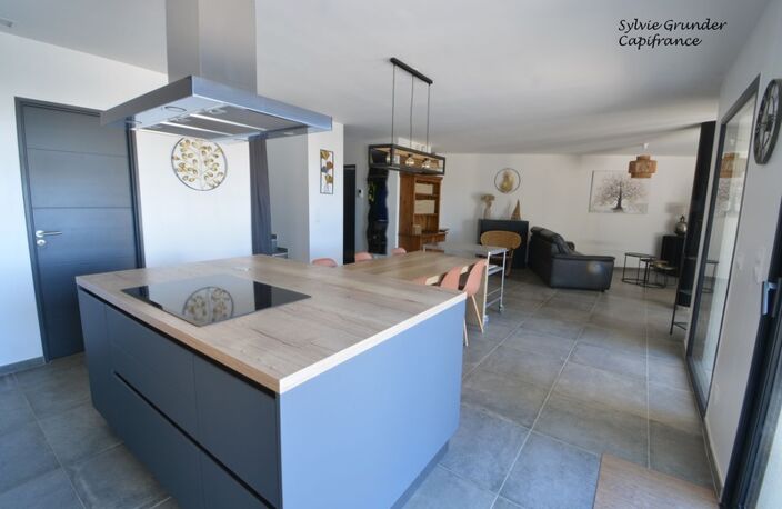 Maison contemporiane 6 pièces Piscine vue étang de l'olivier — photo 3