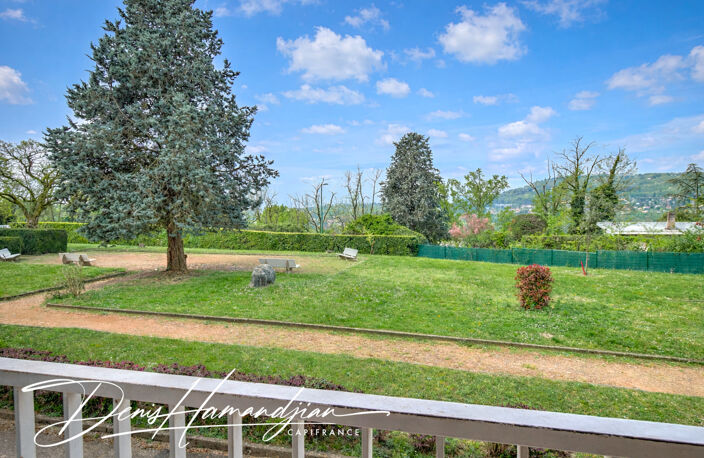 Appartement à vendre 3 pièces - 72 m² - FONTAINES SUR SAONE (69) — photo 2