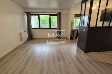 Appartement 2 pièces 176400 €