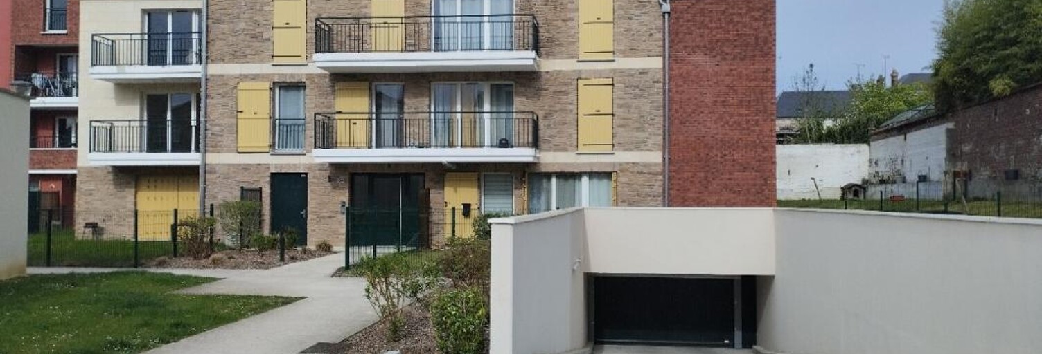 Garage   m² à louer à Beauvais (60000)