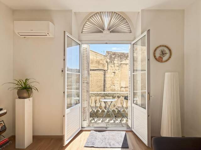 Appartement À Vendre — photo du bien