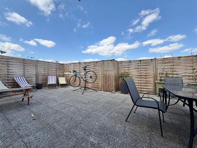 F4 de 85 m² + 50 m² terrasse — photo du bien