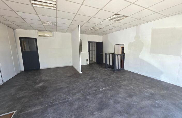Opportunité à Mont-de-Marsan : Local Professionnel de 138 m² — photo 4