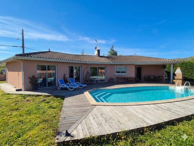 Villa contemporaine de plain-pied – Élégance, lumière et douceur de vivre — photo du bien