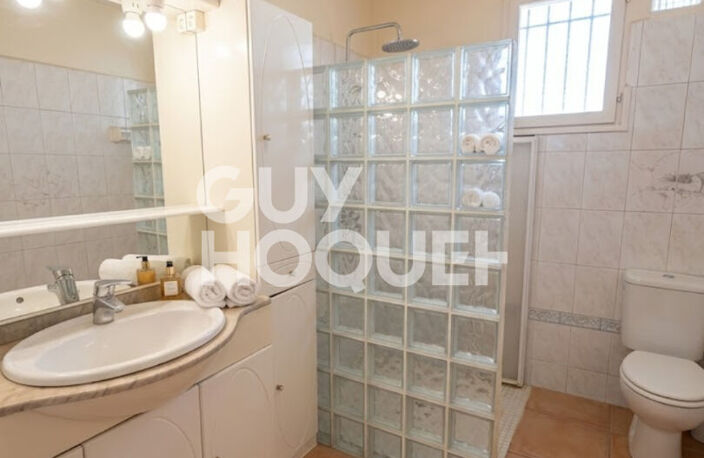 Spacieux appartement en rez-de-jardin avec piscine et grand garage, À vendre à Cabestany (66330) — photo 4