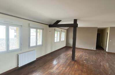 Appartement À Louer de 129 m2 en résidence — photo du bien