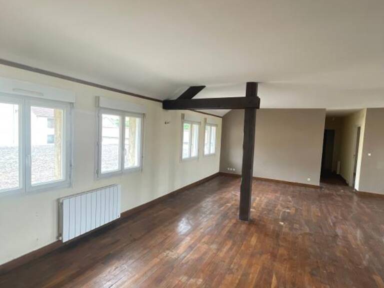 Appartement À Louer de 129 m2 en résidence — photo 1