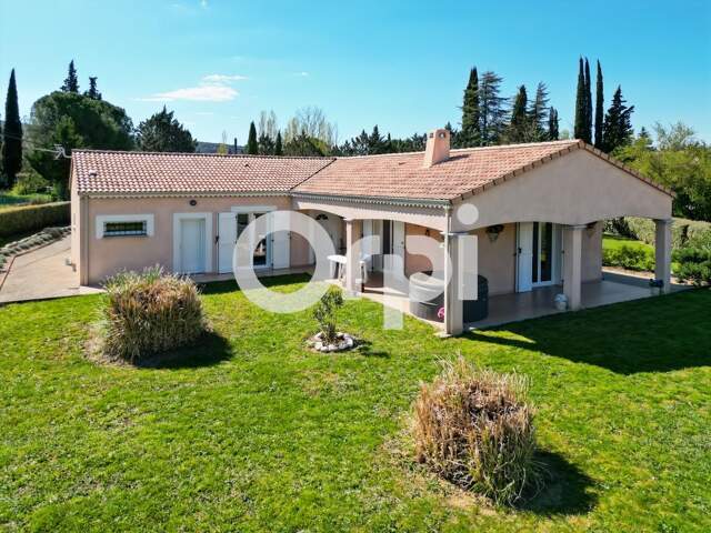 Maison À Vendre sur 1500m² de terrain arboré — photo du bien