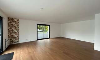 Commerce  46 m² à louer à Saujon (17600)