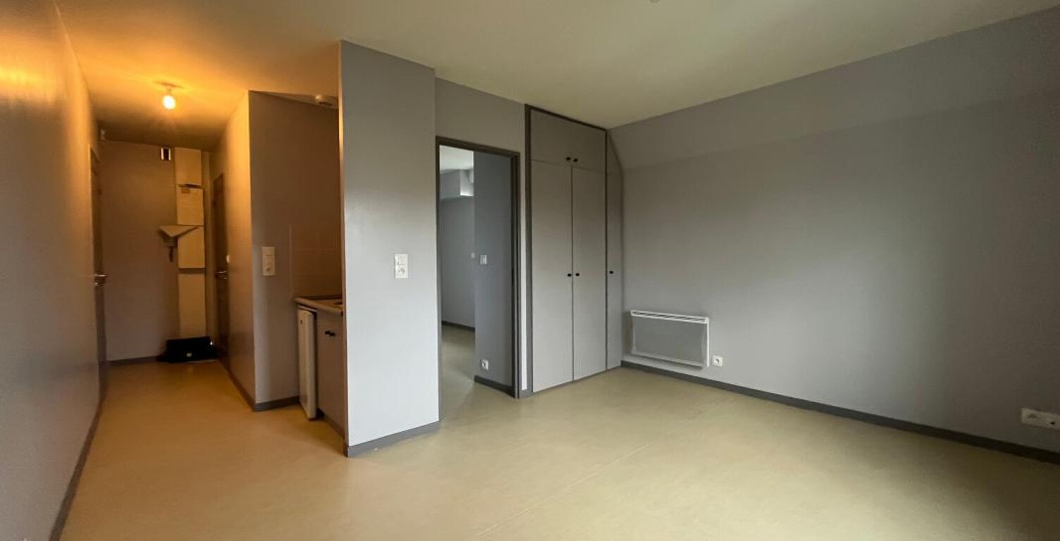 Appartement À Louer Evreux — photo 1