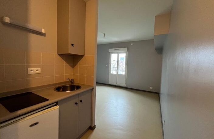Appartement À Louer Evreux — photo 3