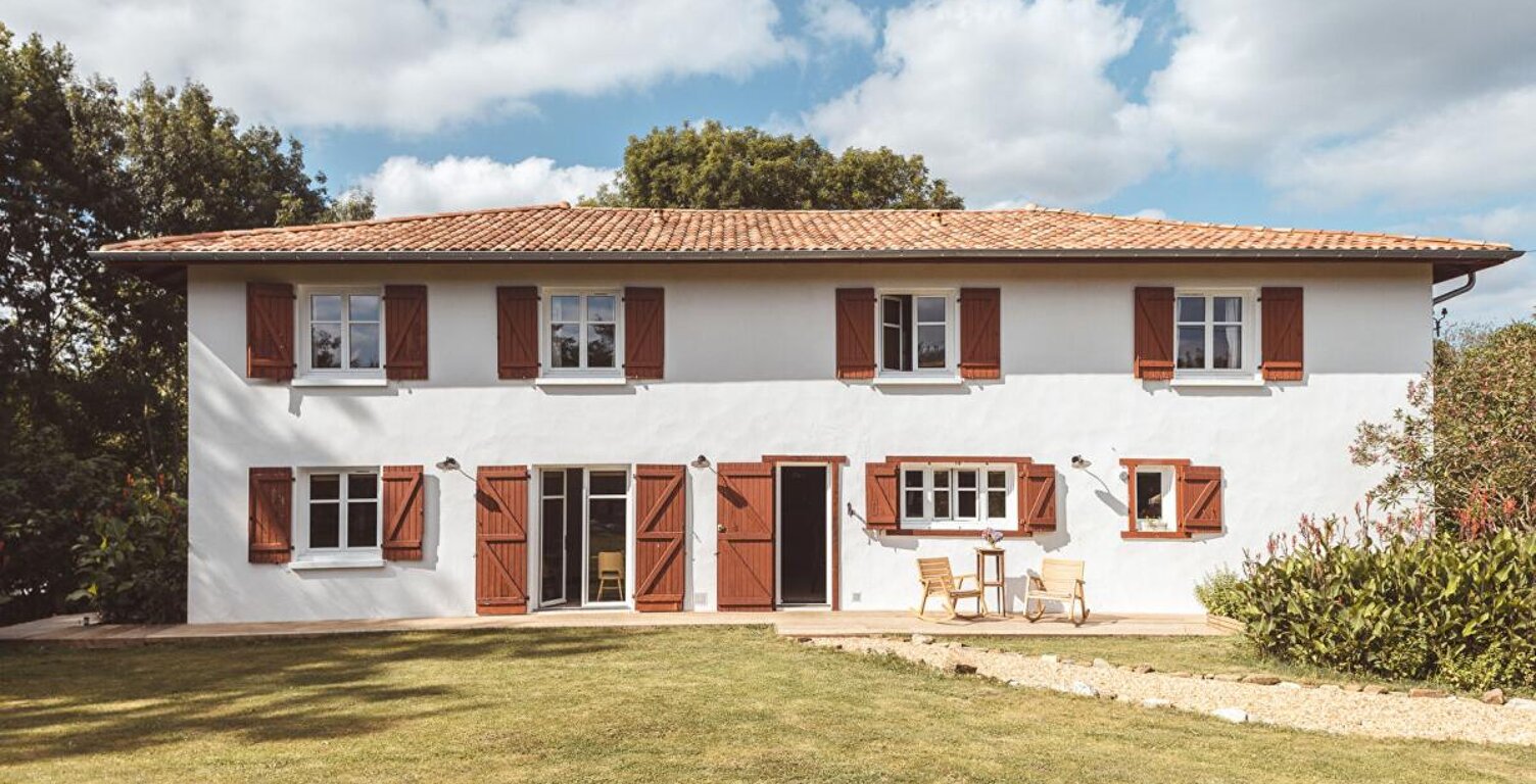 64520 BIDACHE  immeuble de rapport 426 m2, piscine — photo 1
