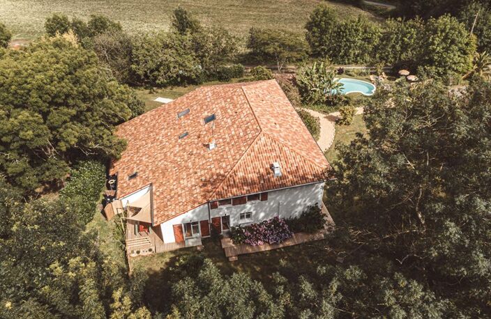 64520 BIDACHE  immeuble de rapport 426 m2, piscine — photo 2