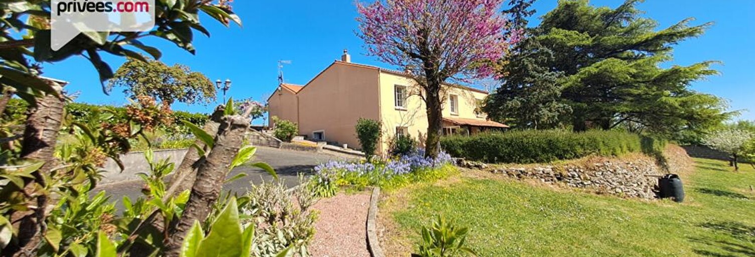 Maison 11 Pièces 187 m² à vendre à Xanton-Chassenon (85240)