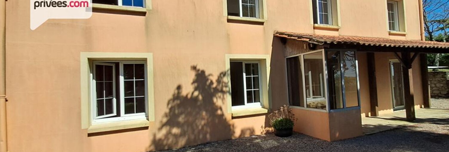Maison 11 Pièces 187 m² à vendre à Fontenay-le-Comte (85200)