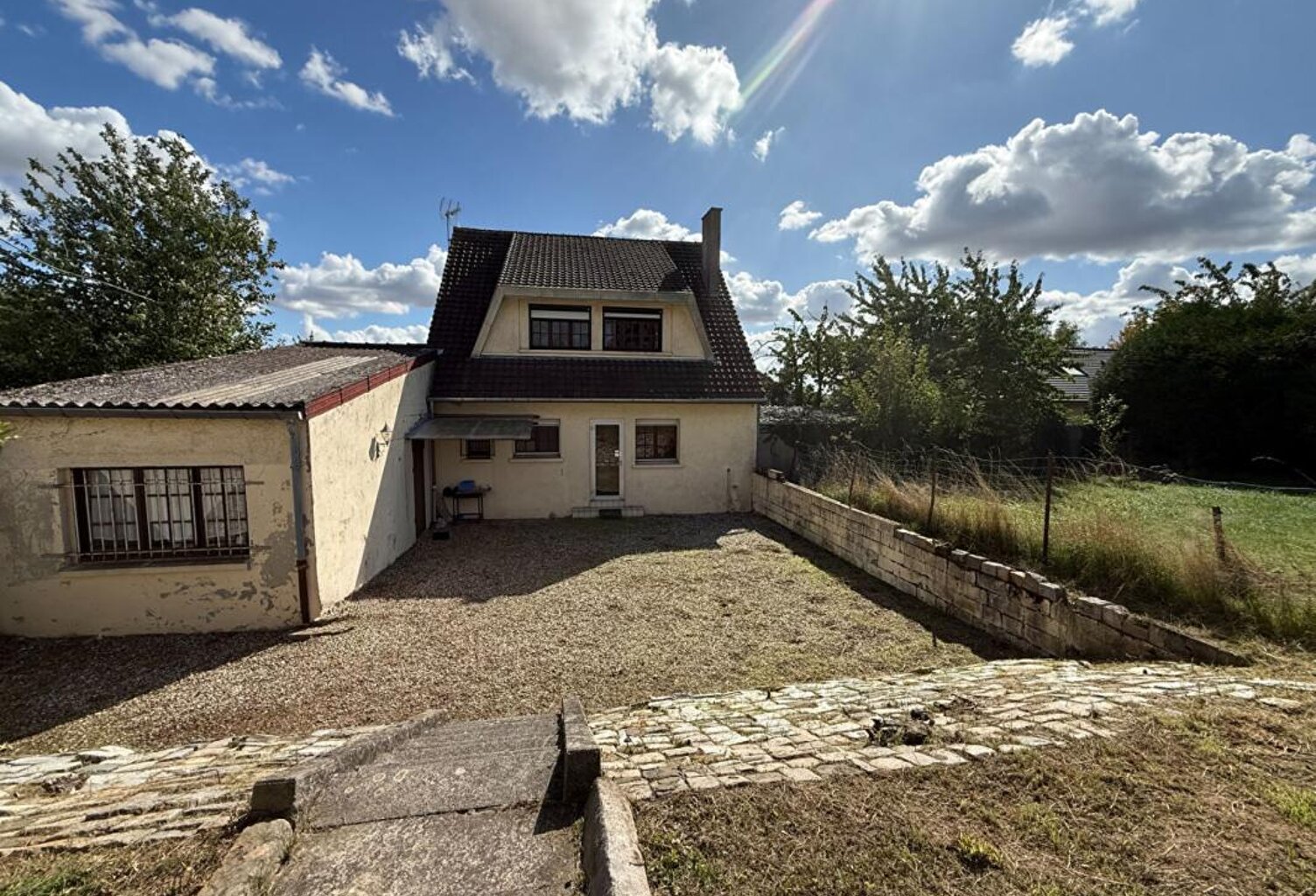 Maison Fampoux 130 m2, 3 chambres, 2 salles de bains, garage — photo 1