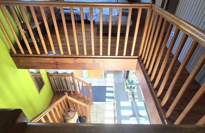 Belle Maison Individuelle en Pierre ou de Caractère de 131 m² à Remettre à votre Goût avec sa Cour sécurisée de 100 m², Terrasse de 28 m², Sas d'entrée, Sous-sol complet de 73 m² avec Buanderie, Atelier, Cave, Chaufferie PAC Air-Air, Climatisation, Pannea — photo 4