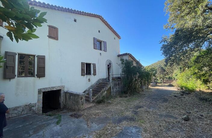 Mas en pierres mitoyen proche Anduze sur terrain constructible de 1900 m2 — photo 2
