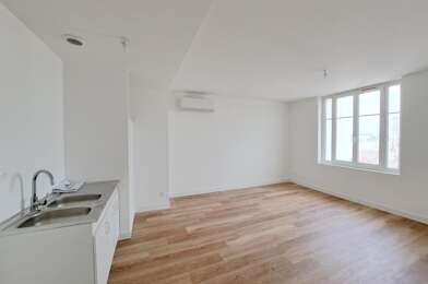 Appartement 3 pièces 700 €