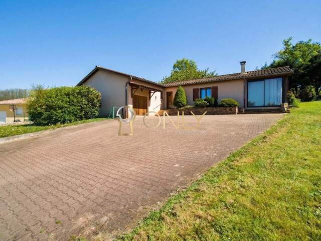Saint Didier de Formans - Maison - Plain-pied - Garage — photo du bien