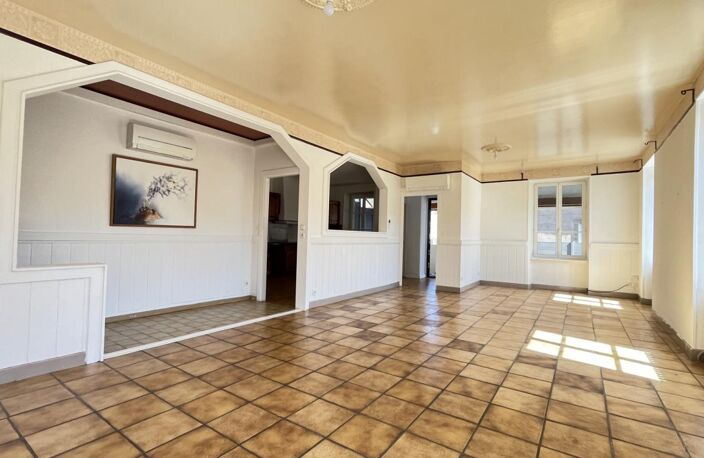 Appartement de 150 m² avec terrasse en centre ville — photo 4