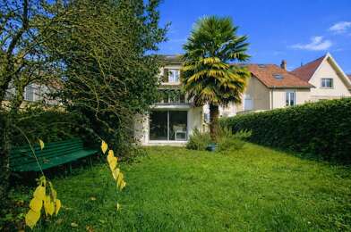 Maison 6 pièces 300000 €