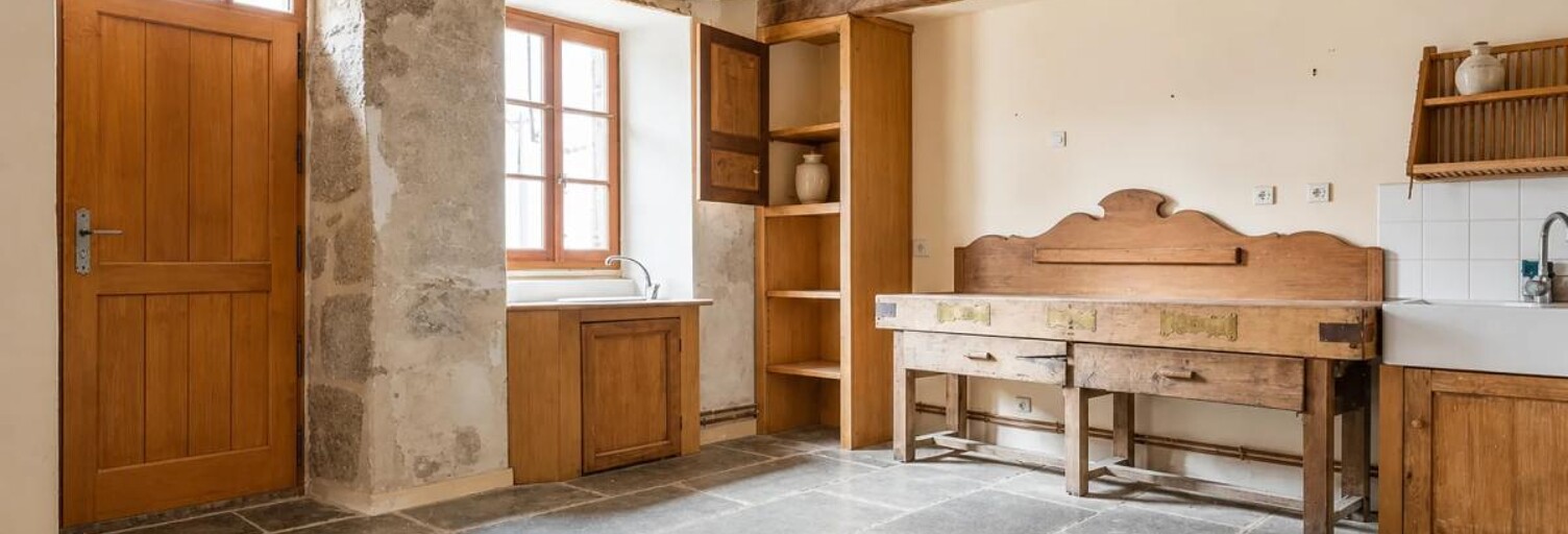 Maison 6 Pièces 172 m² à vendre à Auzances (23700)