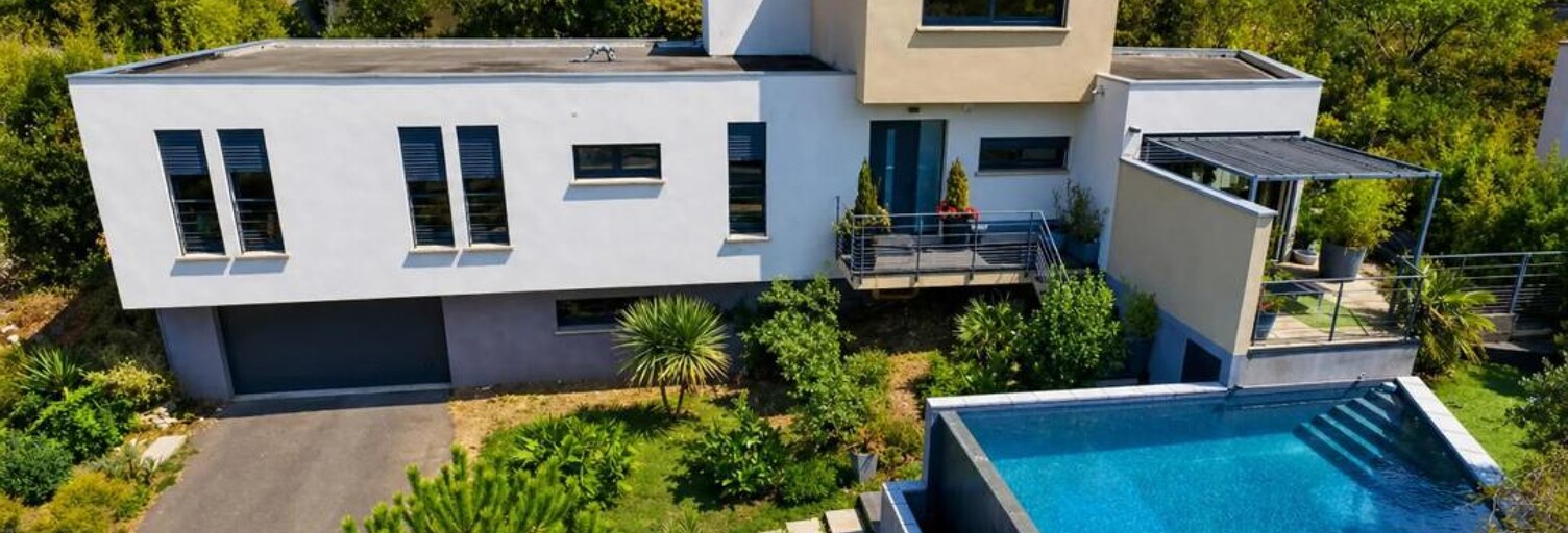 Maison 8 Pièces 159 m² à vendre à Nîmes (30000)
