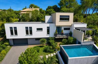 Villa moderne avec piscine à Nîmes — photo du bien