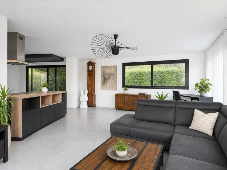 Villa moderne avec piscine à Nîmes — photo 1