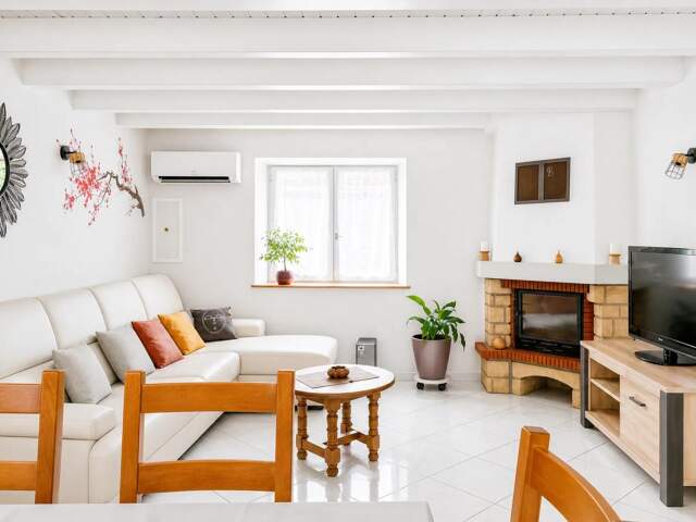 ORCIER - MAISON DE VILLAGE - CORPS DE FERME - CAVE VOUTÉ — photo du bien