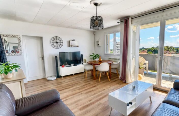 Appartement lumineux de 87 m² avec 4 chambres et vue dégagée — photo 2