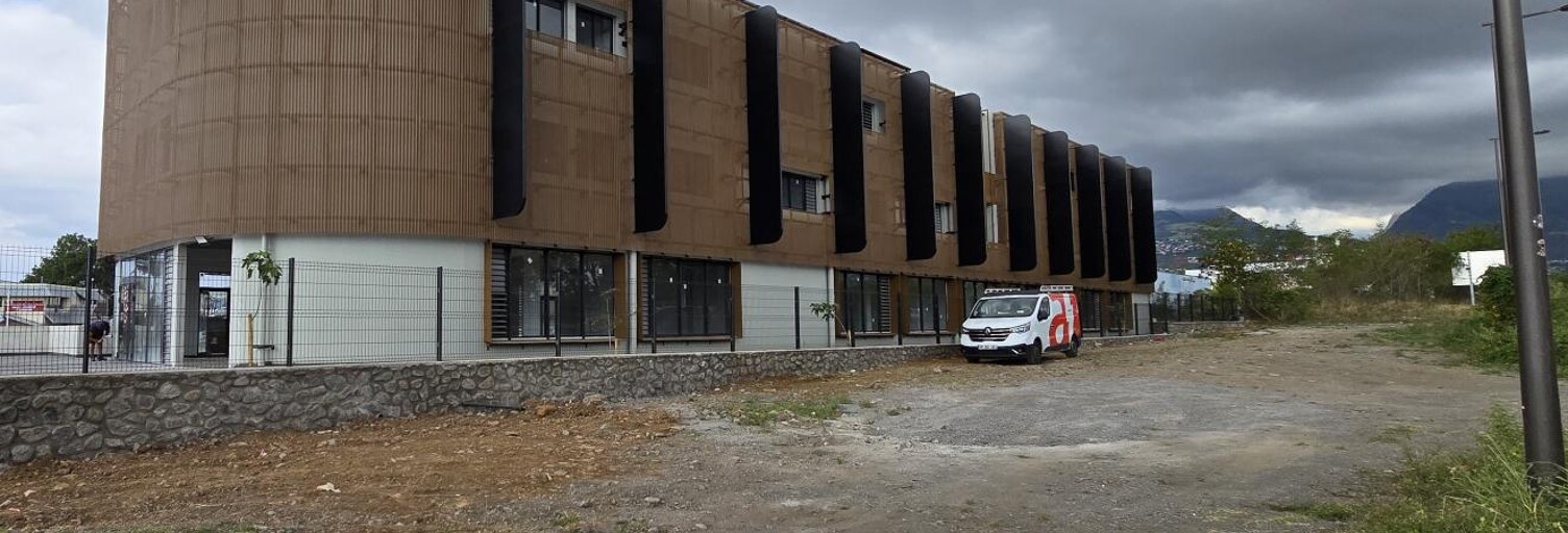 Bureau  115 m² à louer à Le Port (97420)