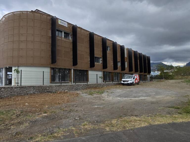 PORTEO 2 : BUREAU 115 M² / LE PORT — photo 1