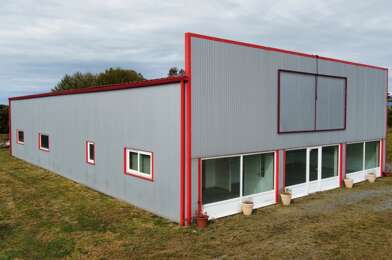 Commerce  273000 €