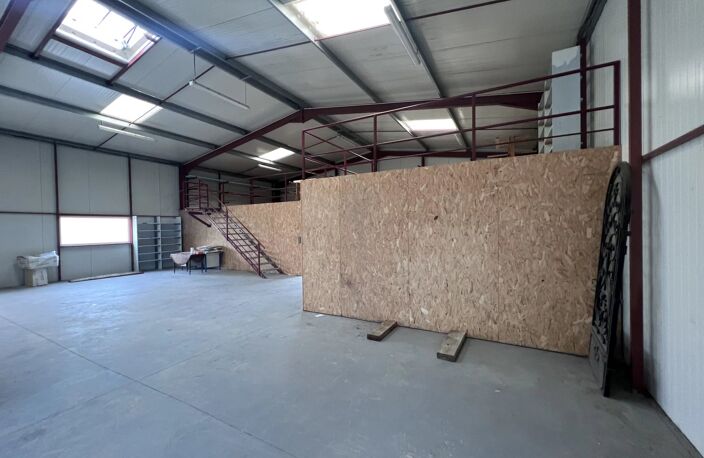 A VENDRE LOCAL COMMERCIAL — photo 4