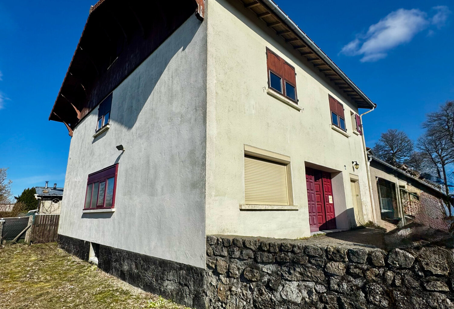 Maison sur sous sol avec garage double et terrain — photo 1