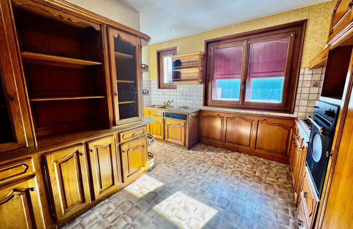 Maison sur sous sol avec garage double et terrain — photo 4