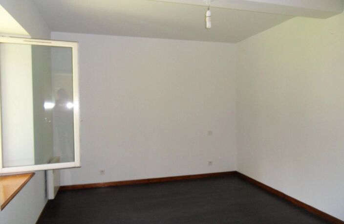 BONNERY PROCHE BRASSAC MAISON VILLAGE T4 — photo 3