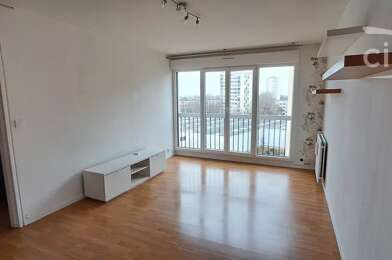 Appartement 2 pièces 1057 €