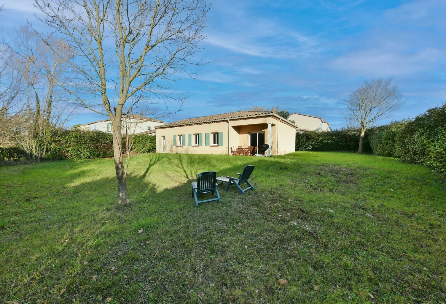 Uzès centre historique 3 km : Villa de plain-pied de 105 m² sur — photo 1