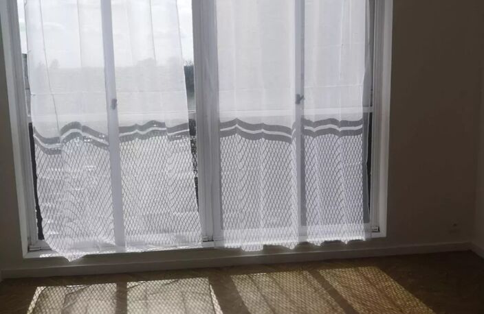 Location appartement 2 pièces 42 m² à Beauvais (60000) — photo 3