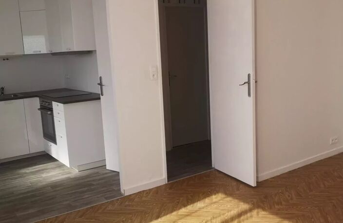 Location appartement 2 pièces 42 m² à Beauvais (60000) — photo 4