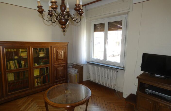 Maison de style sur un grand terrain — photo 3