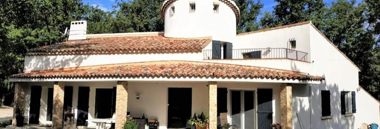 Maison 8 Pièces 195 m² à vendre à Nans-les-Pins (83860)