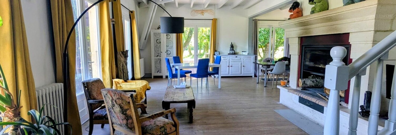 Maison 10 Pièces 270 m² à vendre à Galgon (33133)