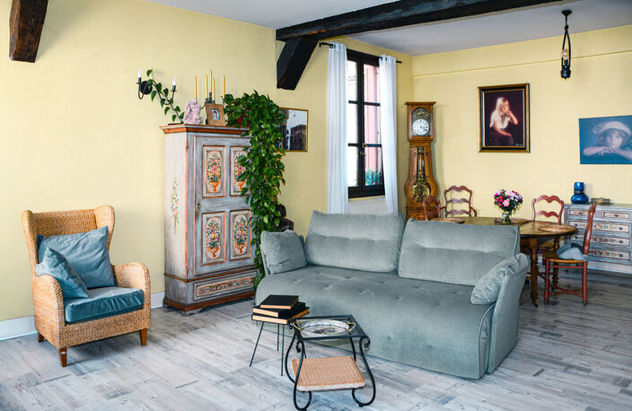 DUPLEX DANS UNE MAISON DE VILLE DU 15éme siecle — photo 2