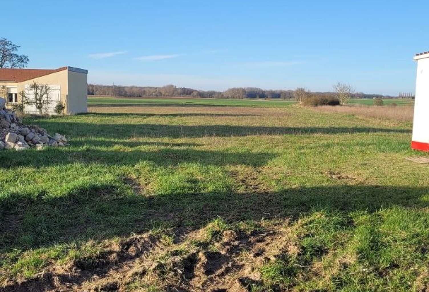 Terrain — photo 1