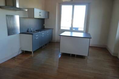 Appartement 4 pièces 720 €