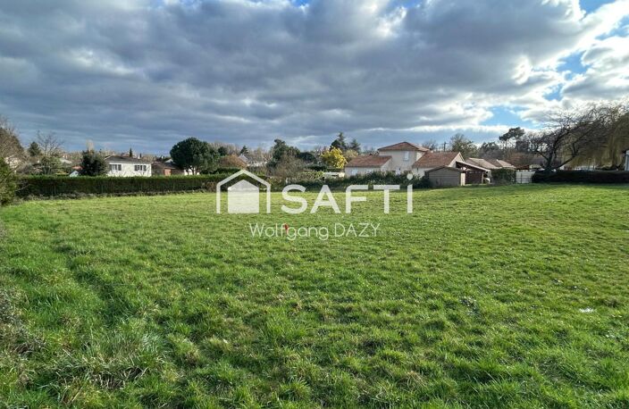 Terrain constructible, borné et non viabilisé — photo 4